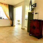 Casa Lirio