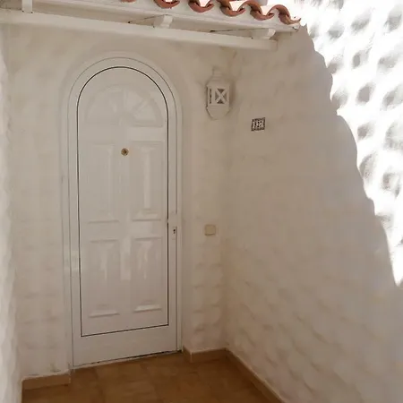 Casa Lirio Apartment